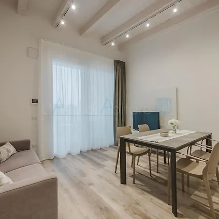 Wave Island Vice D9 Apartament *